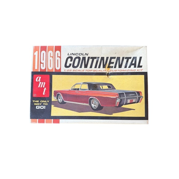 Amt Other - AMT Model Kit‎ 1966 Lincoln Continental 1/25 Scale Gene Winfield Customizing